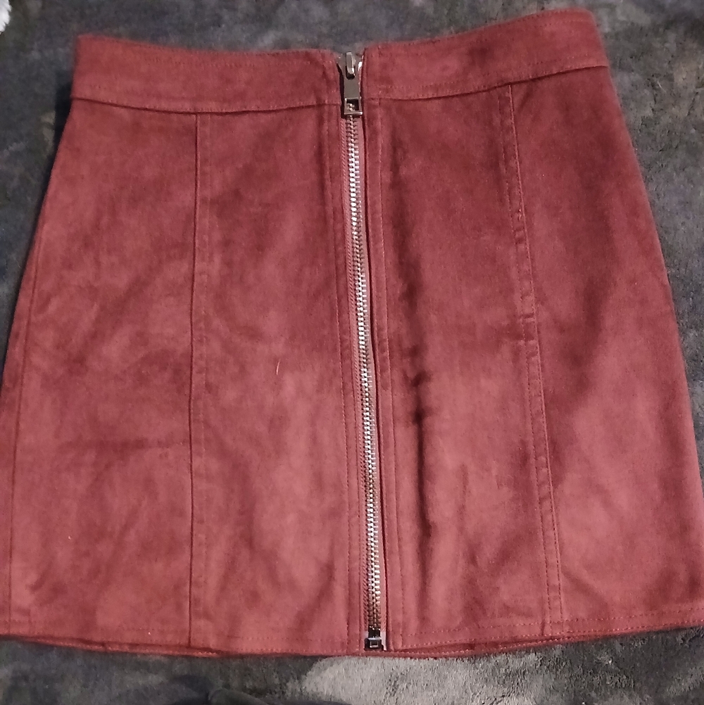 Forever 21 Burgundy Suede-Look Zip Front Mini Skirt